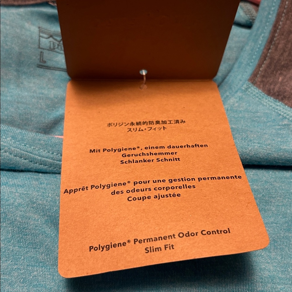 Patagonia Teal and Charcoal Short Sleeve Tee - Picture 6 of 10